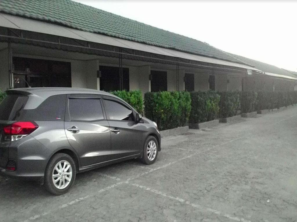 Serayu Hotel Timika Exterior photo