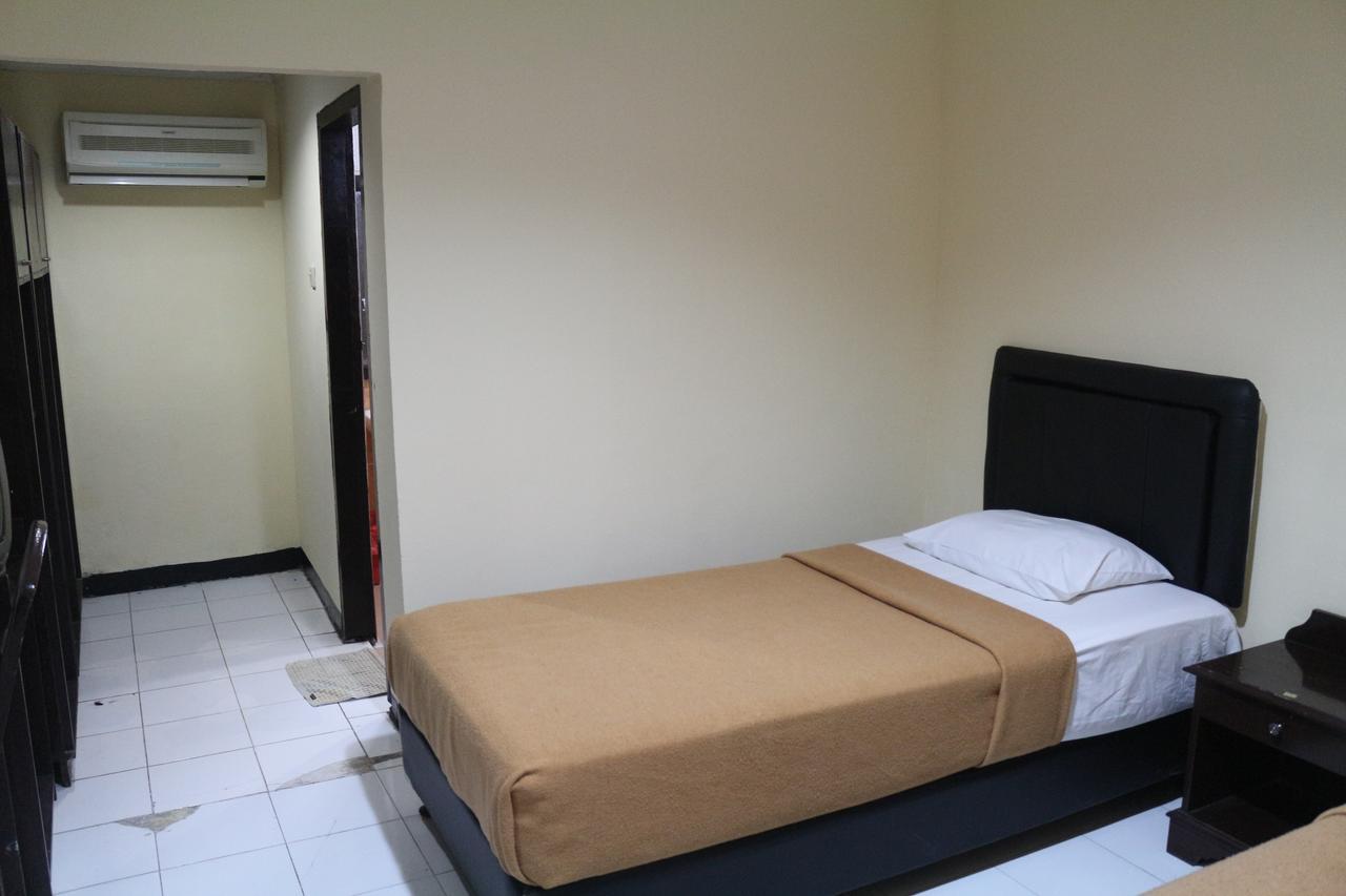 Serayu Hotel Timika Exterior photo