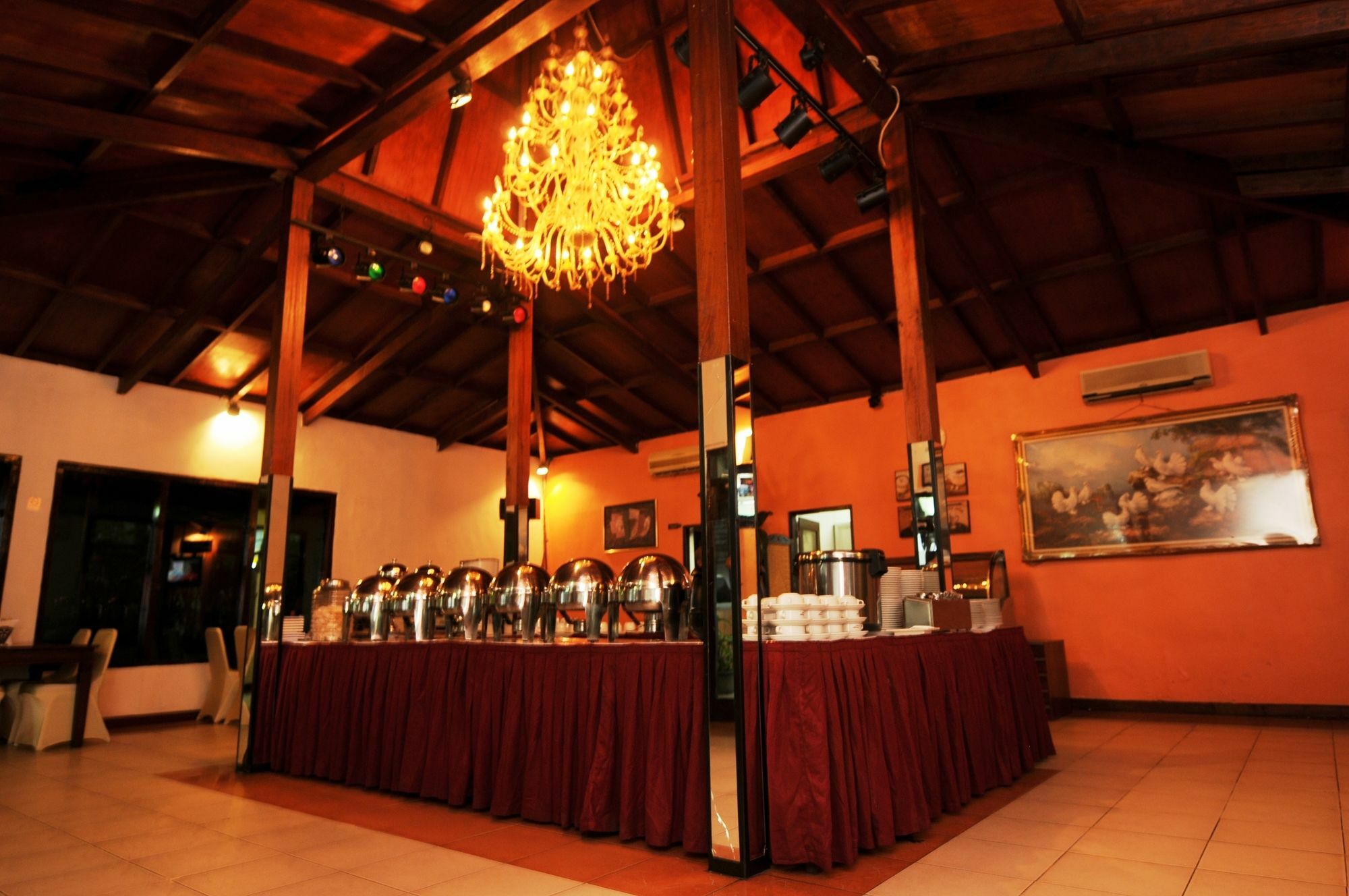 Serayu Hotel Timika Exterior photo